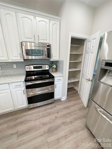 19942 Scanmar Lane, Cornelius, NC 28031