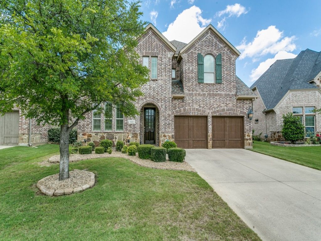 322 Hill Creek Lane, Grapevine, TX 76051