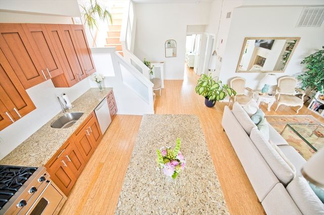 14 Worcester Sq 5, Boston, MA 02118