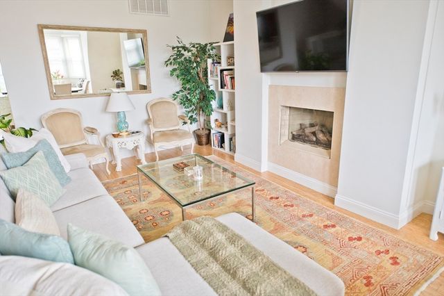 14 Worcester Sq 5, Boston, MA 02118