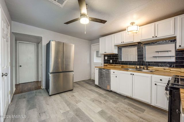 335 Armstrong, Las Cruces, NM 88007