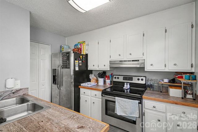 979 Surry Lane A, Gastonia, NC 28054