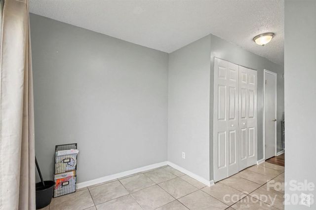 979 Surry Lane A, Gastonia, NC 28054