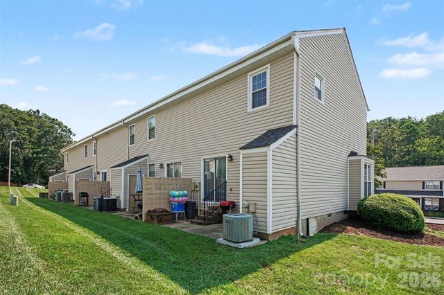 979 Surry Lane A, Gastonia, NC 28054