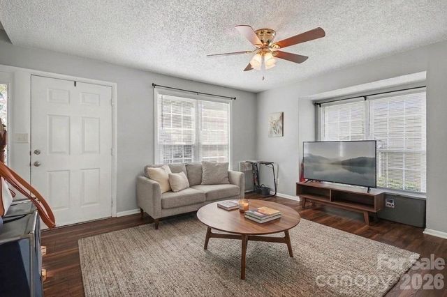 979 Surry Lane A, Gastonia, NC 28054
