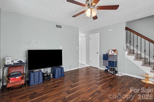 979 Surry Lane A, Gastonia, NC 28054
