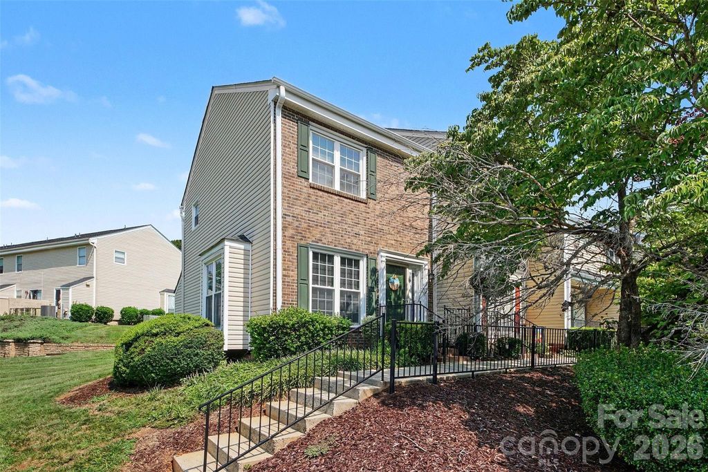 979 Surry Lane A, Gastonia, NC 28054