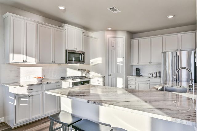 3103 Flora Manor Drive, Texas City, TX 77568