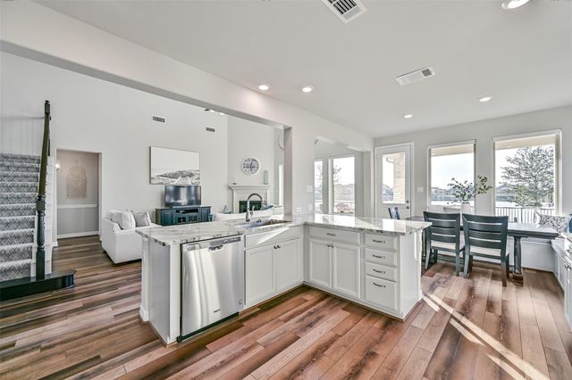 3103 Flora Manor Drive, Texas City, TX 77568