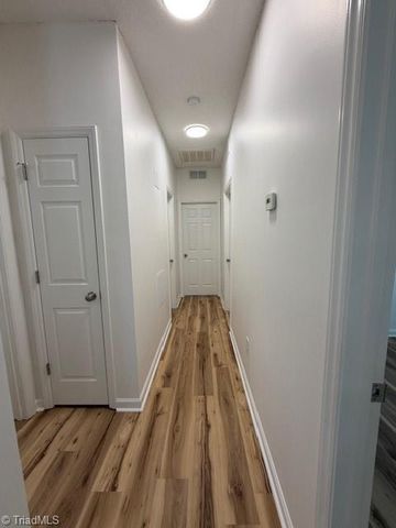 815 Green Oaks Street, Greensboro, NC 27401