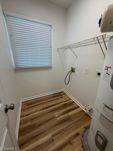 815 Green Oaks Street, Greensboro, NC 27401