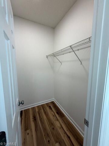 815 Green Oaks Street, Greensboro, NC 27401