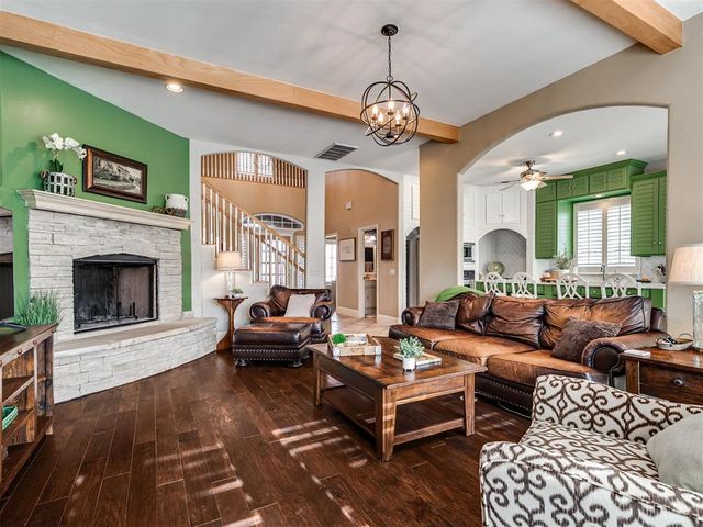 1250 N Tea Olive Way, Mustang, OK 73064