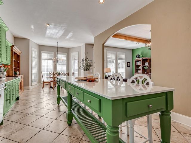 1250 N Tea Olive Way, Mustang, OK 73064