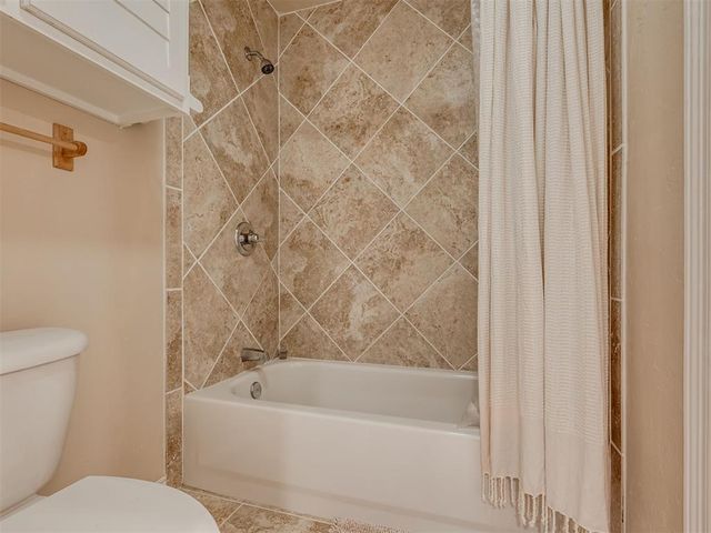 1250 N Tea Olive Way, Mustang, OK 73064