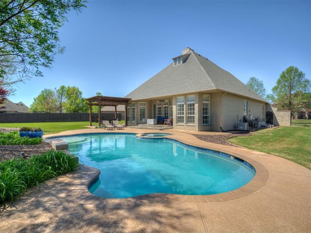 1250 N Tea Olive Way, Mustang, OK 73064