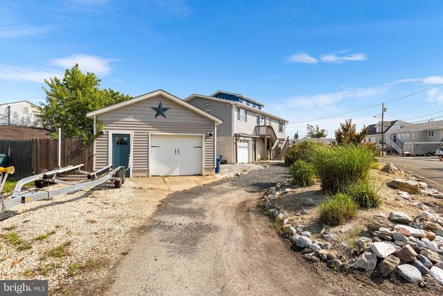 31 DADDY TUCKER, Little Egg Harbor Twp, NJ 08087