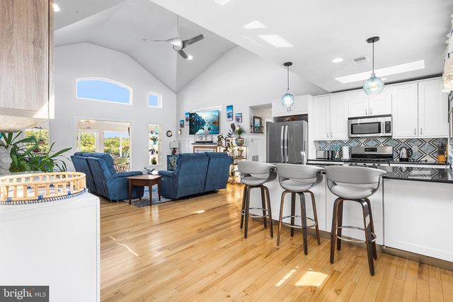 31 DADDY TUCKER, Little Egg Harbor Twp, NJ 08087