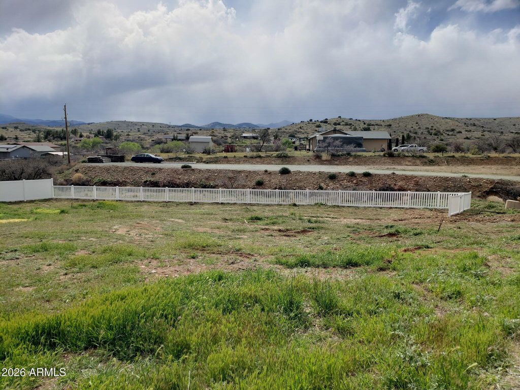 Image 1 of property listing at 17025 E SPRING VALLEY Road 821, Mayer, AZ 86333