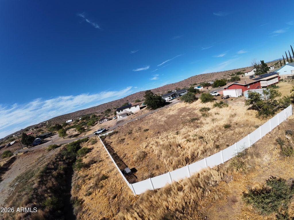 Image 3 of property listing at 17025 E SPRING VALLEY Road 821, Mayer, AZ 86333