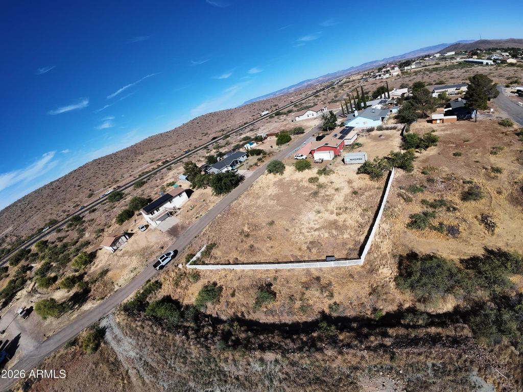 Image 8 of property listing at 17025 E SPRING VALLEY Road 821, Mayer, AZ 86333