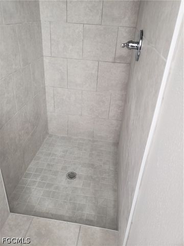 204 1st ST, Fort Myers, FL 33907