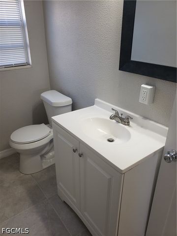 204 1st ST, Fort Myers, FL 33907
