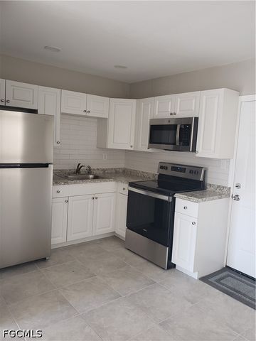 204 1st ST, Fort Myers, FL 33907