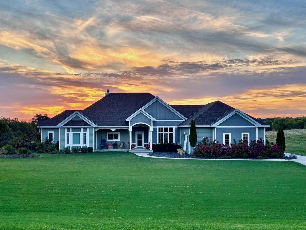 1829 County Highway K, Hartford, WI 53027