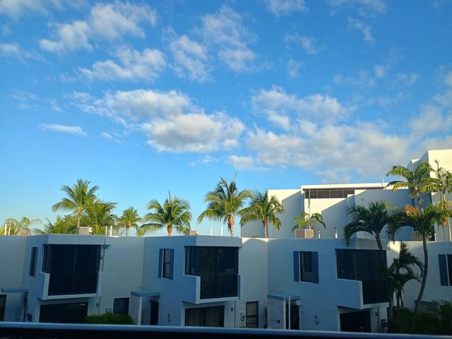 104350 Overseas Hwy Apt A204, Key Largo, FL 33037