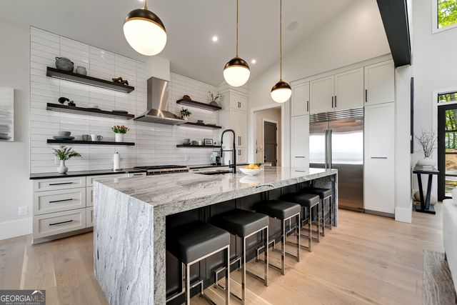 377 Charmont Drive, Tiger, GA 30576