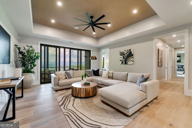 377 Charmont Drive, Tiger, GA 30576