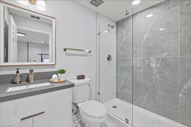 575 Beach AVE S, Lehigh Acres, FL 33974