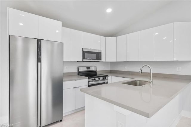 575 Beach AVE S, Lehigh Acres, FL 33974