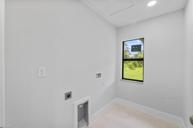 575 Beach AVE S, Lehigh Acres, FL 33974