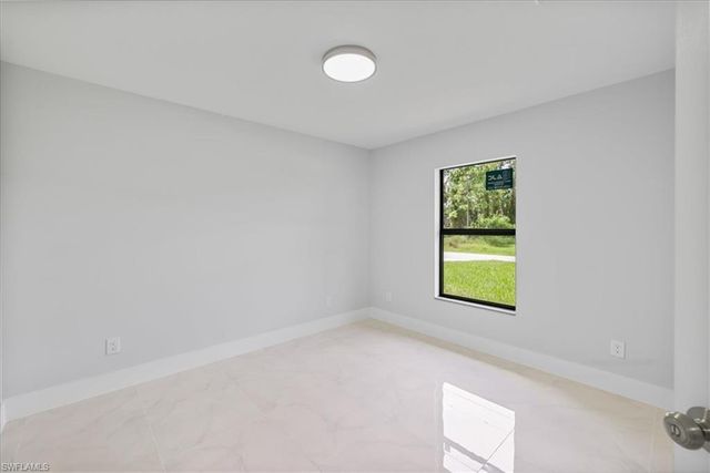 575 Beach AVE S, Lehigh Acres, FL 33974