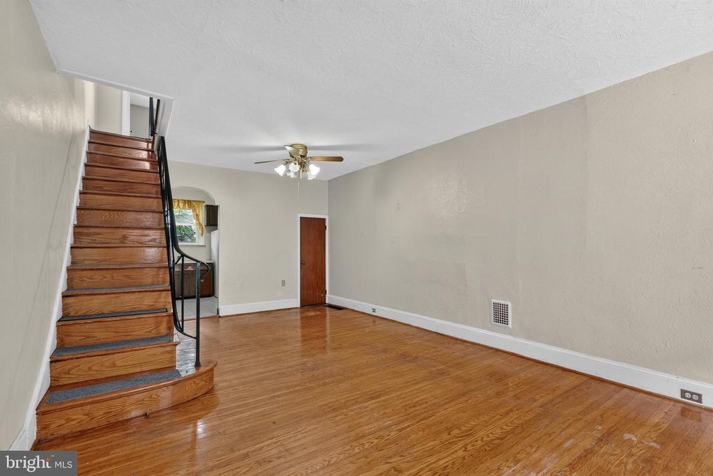 1844 S CARLISLE ST, PHILADELPHIA, PA 19145 — photo 4