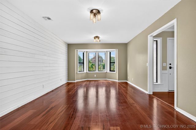 275 Turkey Creek Road, Bartlesville, OK 74006