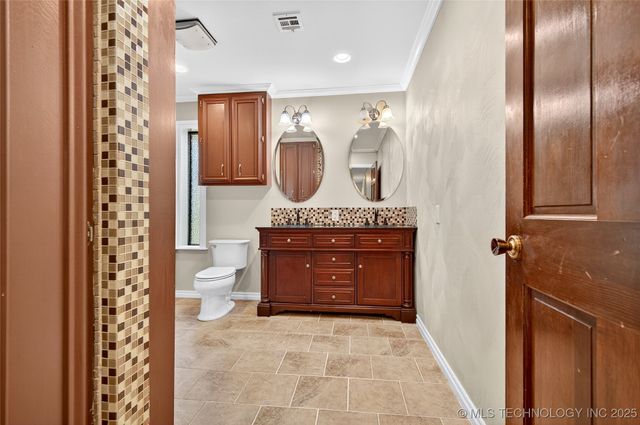 275 Turkey Creek Road, Bartlesville, OK 74006