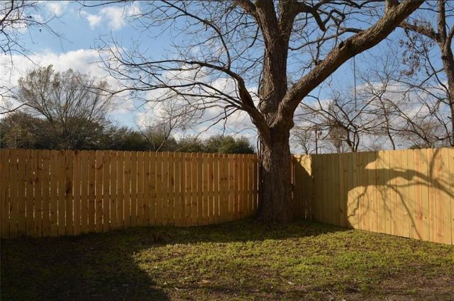 3007 Grovey Street B, Houston, TX 77026