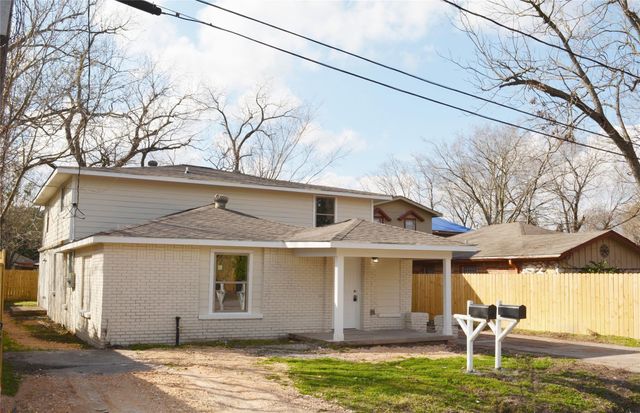 3007 Grovey Street B, Houston, TX 77026