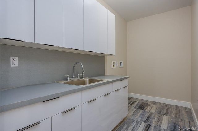 15 Old Nyack Turnpike 201, Monsey, NY 10952