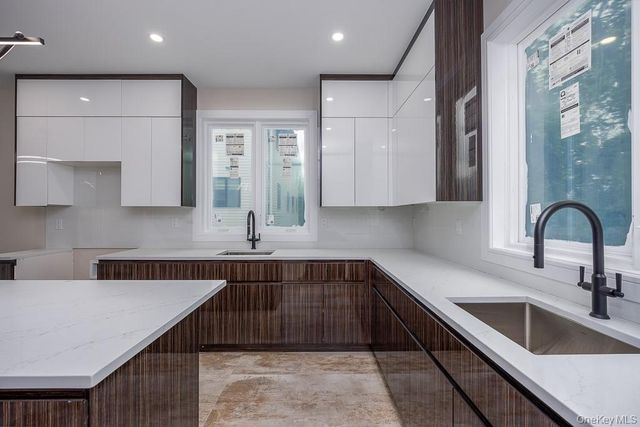 15 Old Nyack Turnpike 201, Monsey, NY 10952