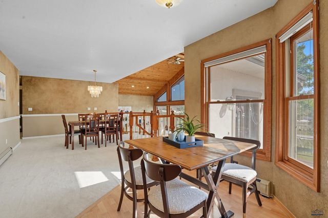 1621 NICKEL ST, Rapid City, SD 57702
