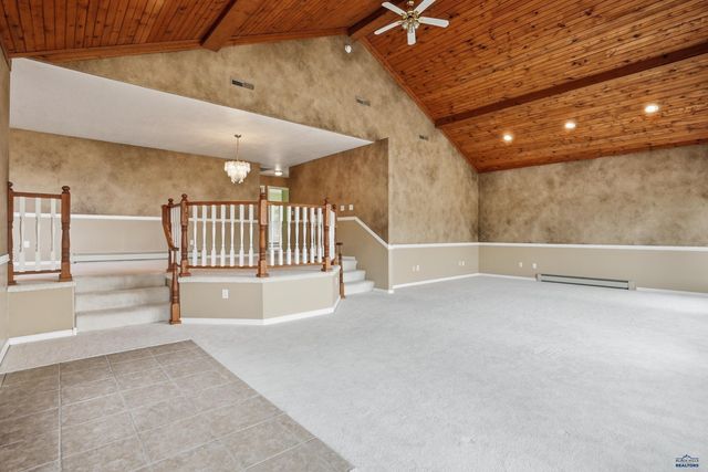 1621 NICKEL ST, Rapid City, SD 57702