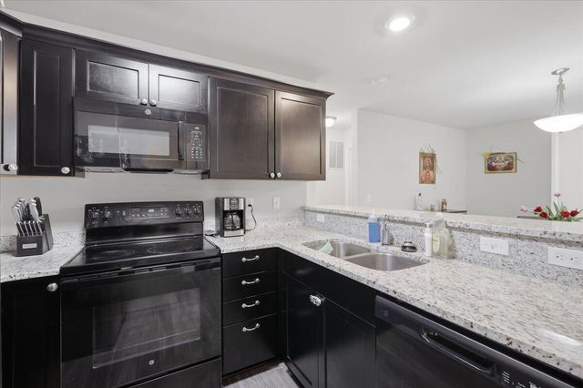 45766 Aragon Lane 85, Canton, MI 48187