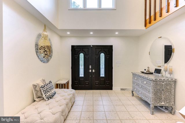 2210 GREENWOOD RD, Allentown, PA 18103