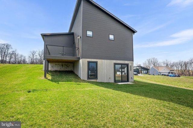 59 CLOVER DR, Myerstown, PA 17067