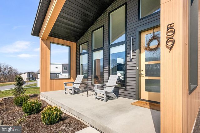 59 CLOVER DR, Myerstown, PA 17067