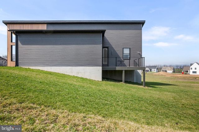 59 CLOVER DR, Myerstown, PA 17067